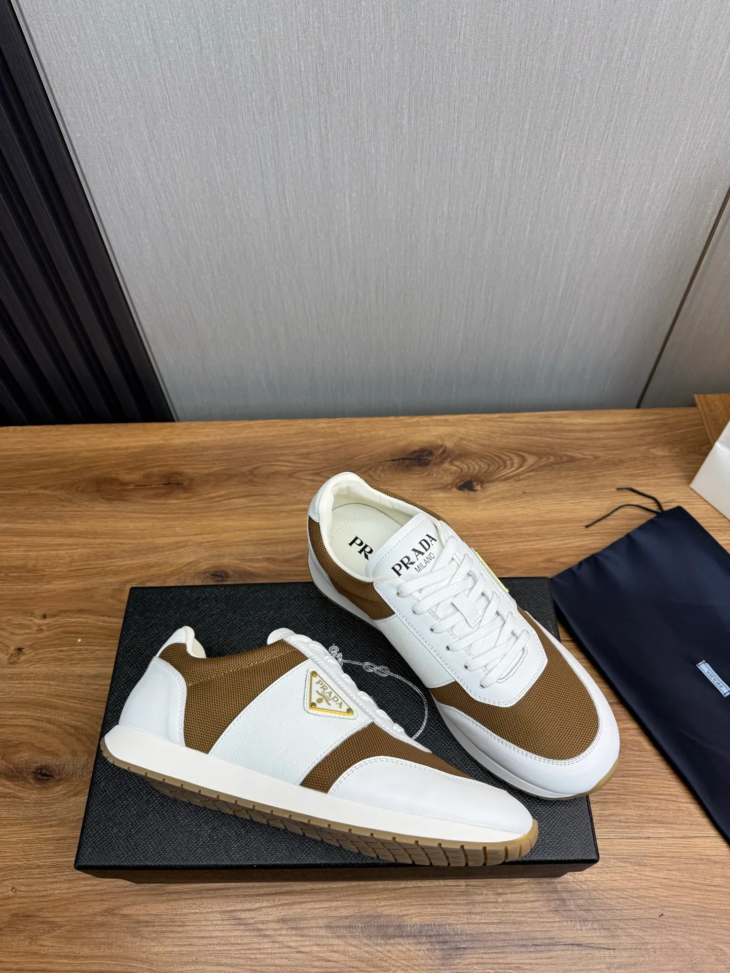 Men's shoes 💰760💰 [PRADA] New models synchronized with the official website, high-quality shipments ✔️Best sellers🔥 Original cowhide with mesh surface + cowhide lining, 1🆚1 replica, original bottom, 38-45 (men's 45 is custom-made and cannot be returned)